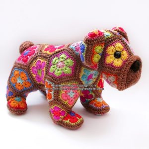 Heidi Bears Max the African Flower Bulldog