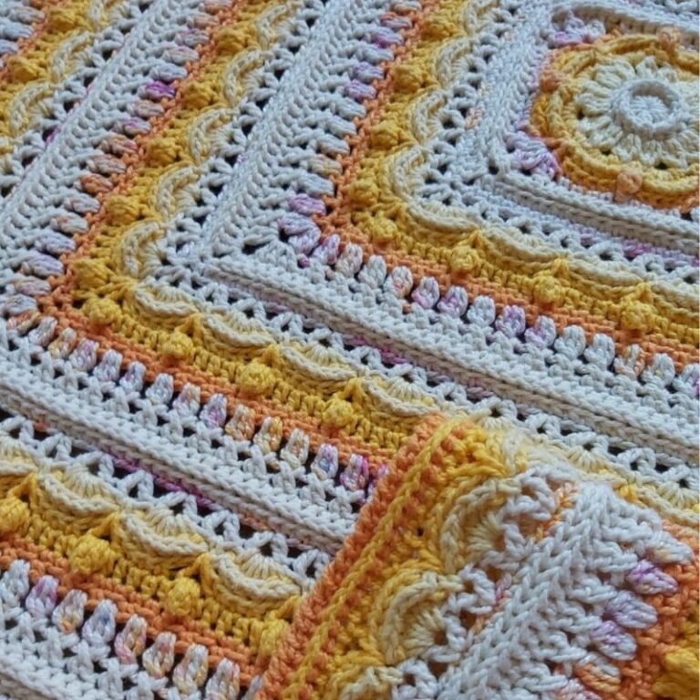 whatcha-ma-call-it blanket/afghan close up of corner and border detail