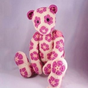 Lollo the African Flower bear , crochet in pink, Apricot and natural