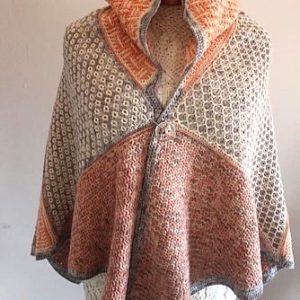 Wacky Weave La Loba Cape
